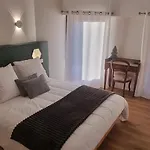 A L'esquirot Bed & Breakfast Gabarret
