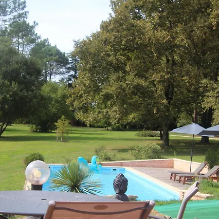 A L'esquirot 住宿加早餐酒店 Gabarret