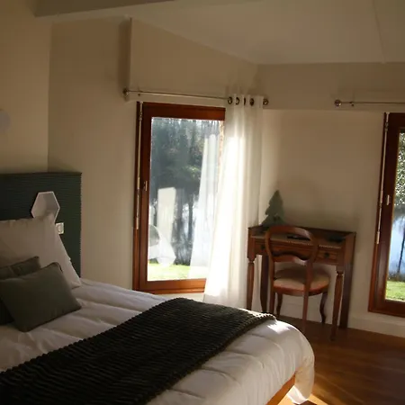 A L'esquirot Bed & Breakfast Gabarret