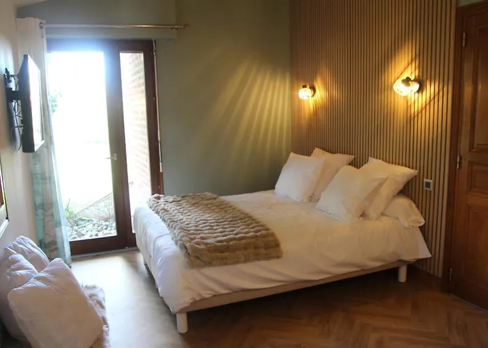 A L'esquirot Bed & Breakfast *