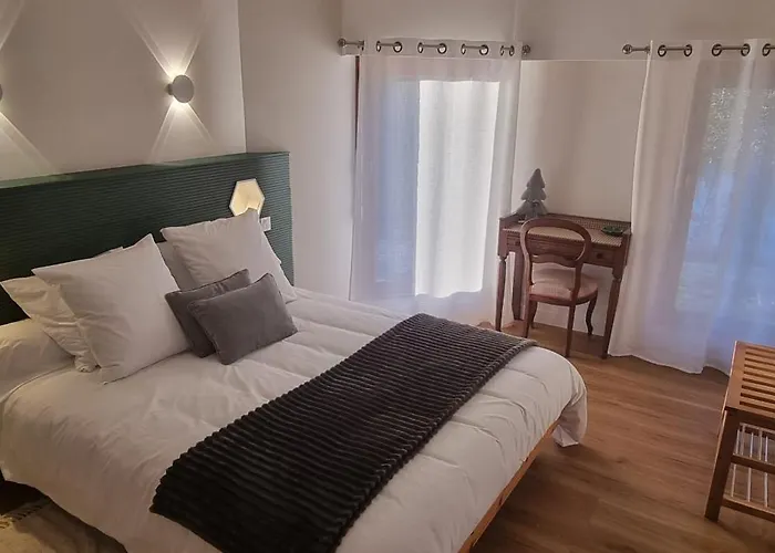 A L'esquirot Bed & Breakfast Gabarret